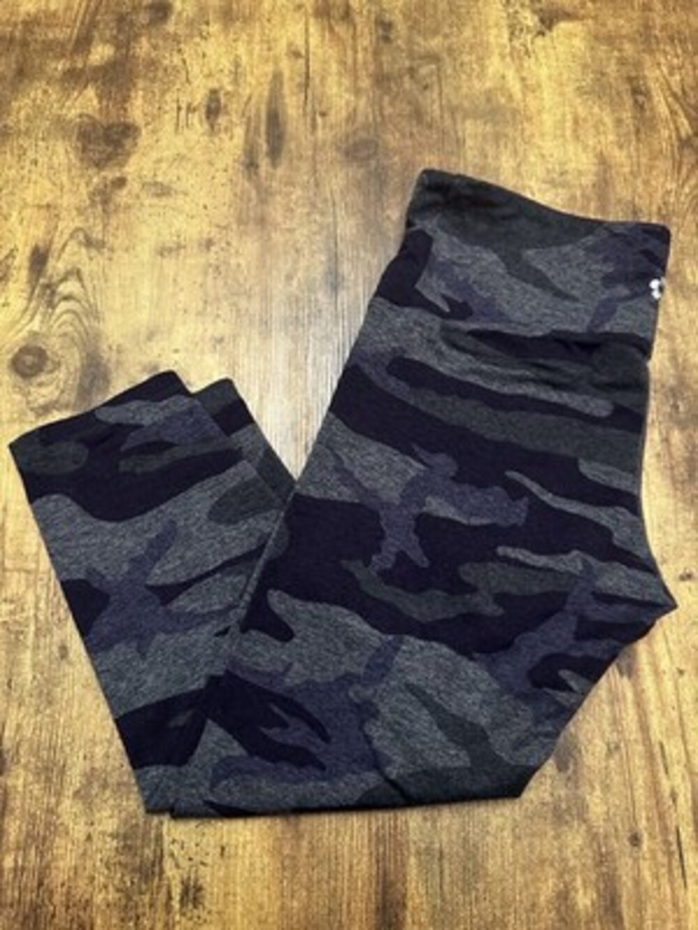 Tuff Athletics Women's Camo Cropped Leggings